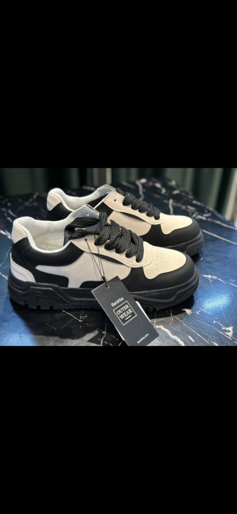 کتونی برشکا