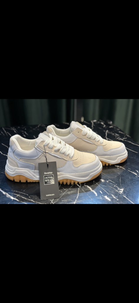 کتونی برشکا