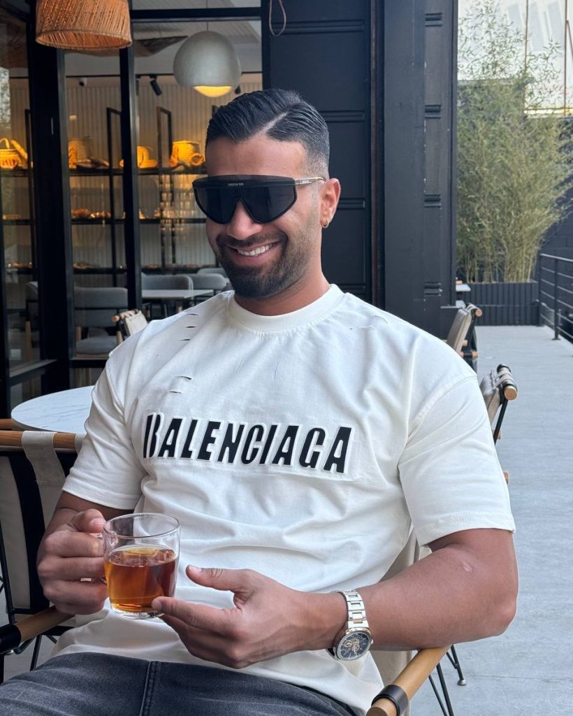 تیشرت بالنسیاگا زاپدار