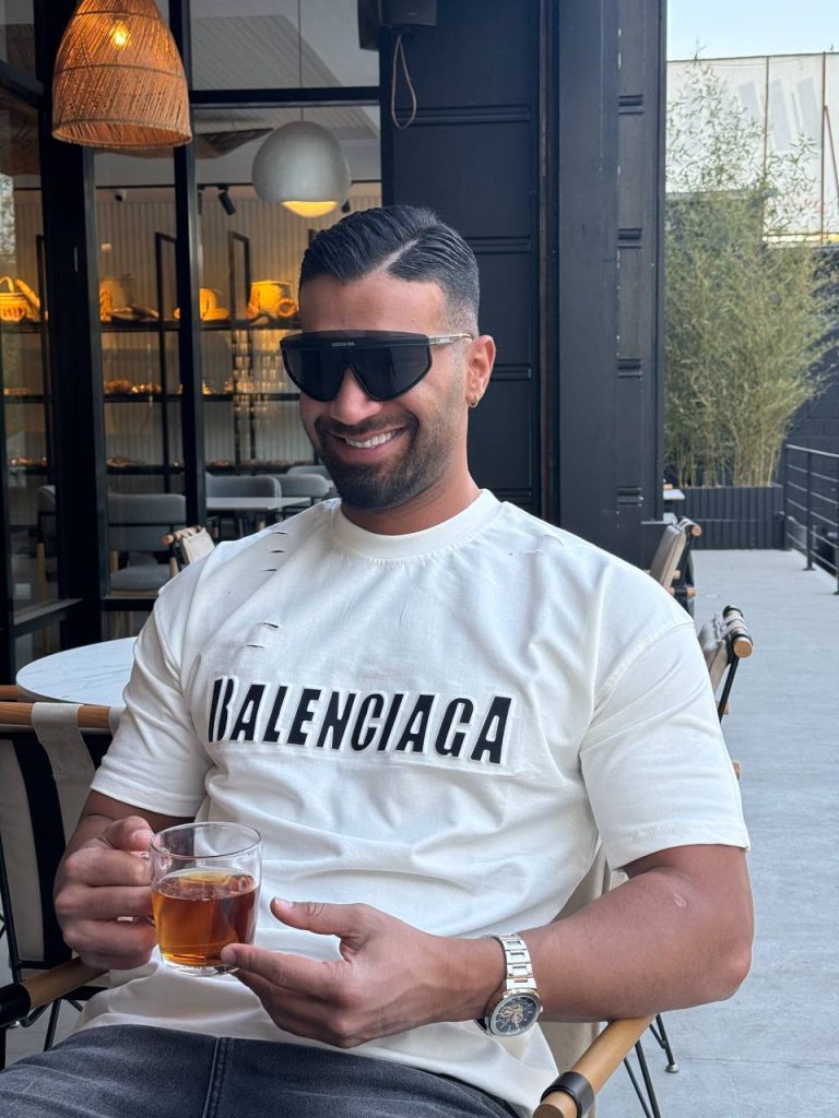 تیشرت بالنسیاگا زاپدار