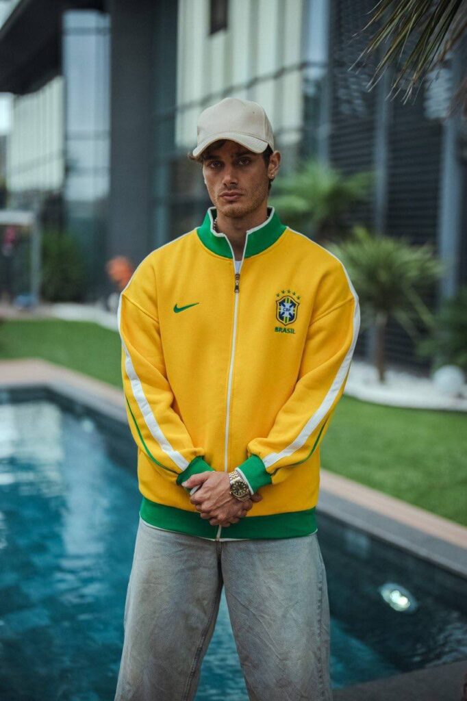 سویشرت ورزشی