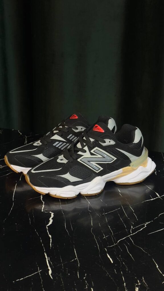 کتونی نیوبالانس 9060