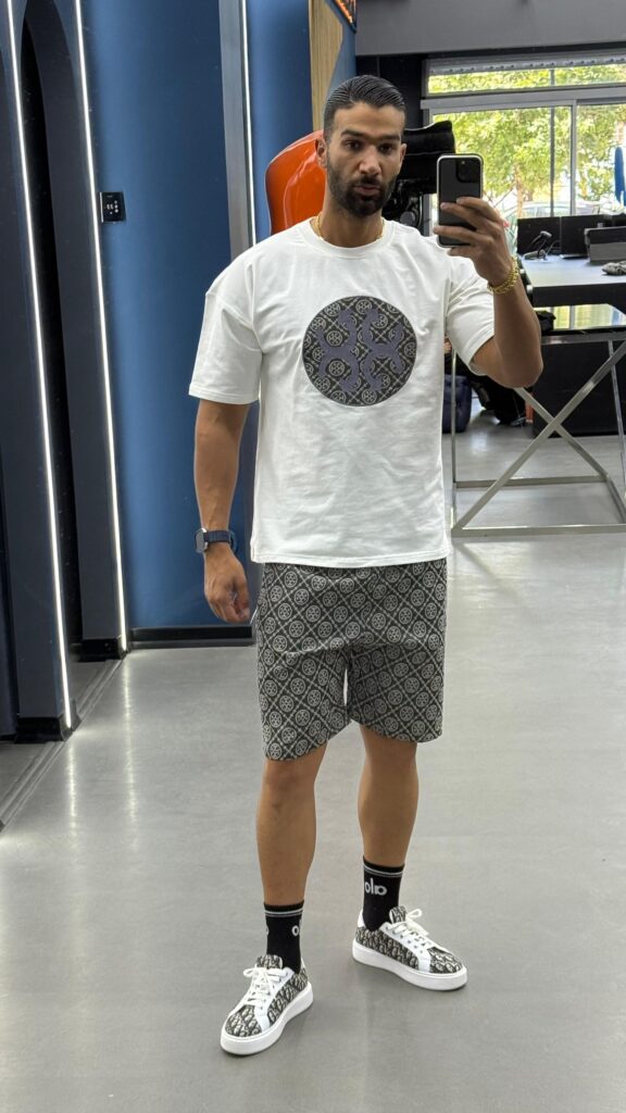 ست تیشرت و‌شلوارک