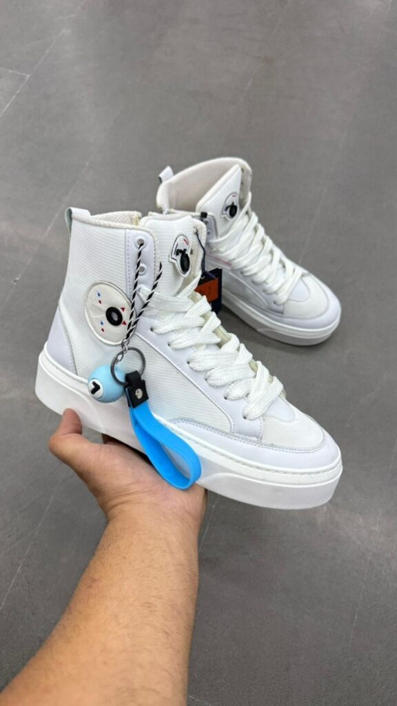 کتونی برشکا ساقدار