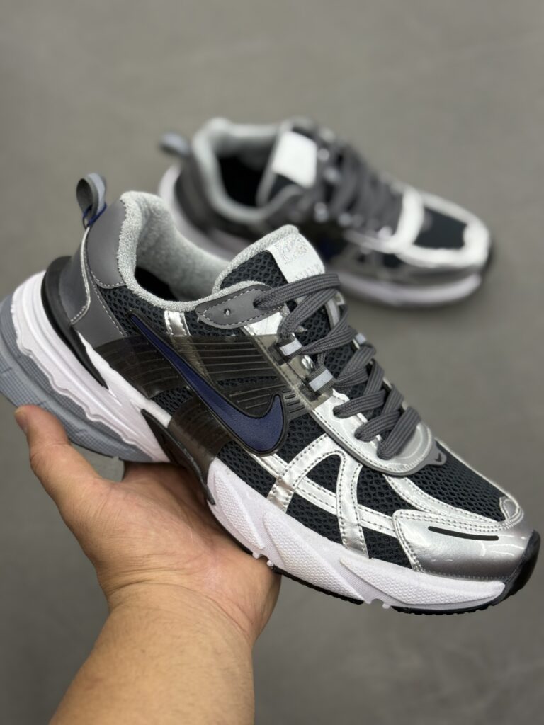 کتونی  Nike V2K