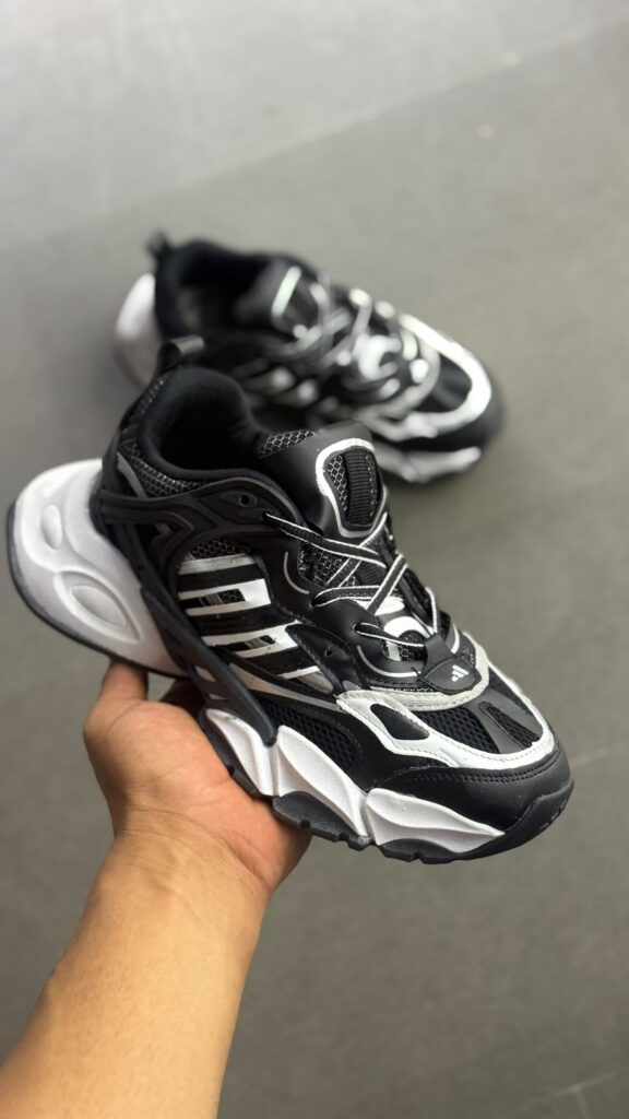 کتونی adidas delax